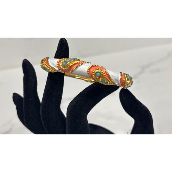 Pauline Rader Bracelet White Enamel Gold Tone Faux Turquoise Vintage Signed - Picture 5 of 11